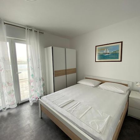 Apartmani Pozega Паг Екстериор снимка