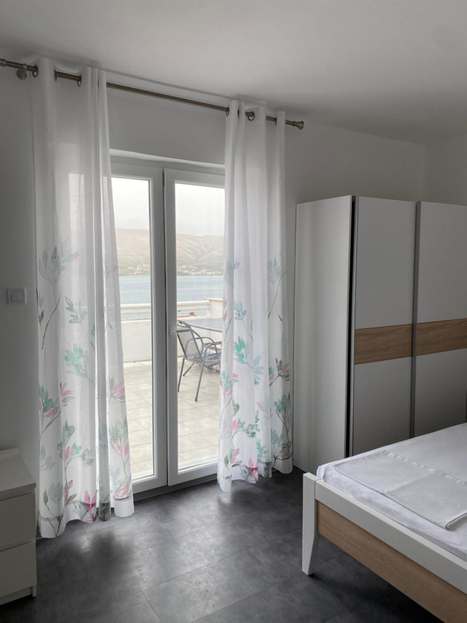 Apartmani Pozega Паг Екстериор снимка
